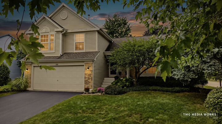 Property Photo: 195 Meadow Lakes Boulevard IL 60504
