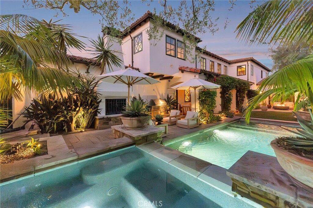 Property Photo:  293 Saint Joseph Avenue  CA 90803 