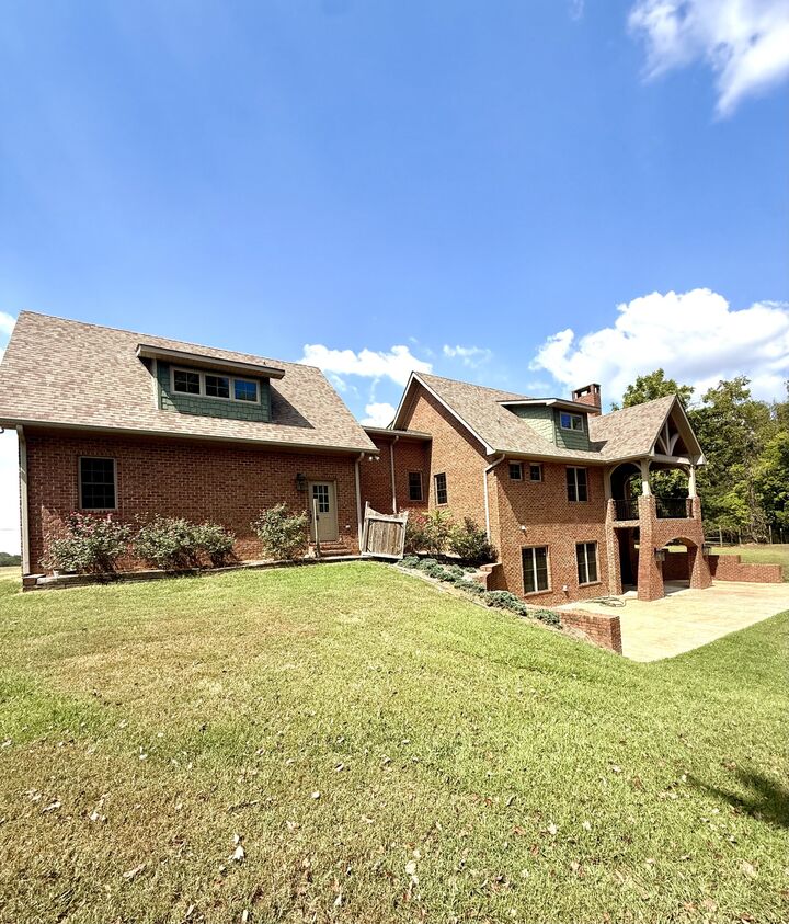Property Photo: 44 Westside Rd S TN 38464