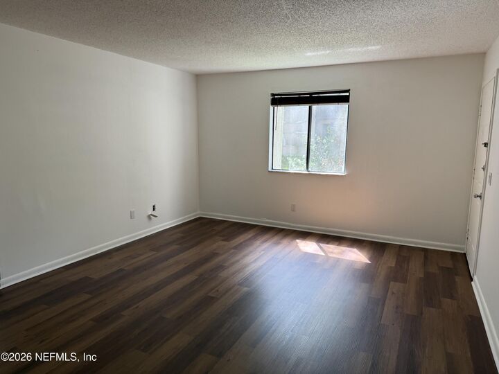 Property Photo:  5243 Westchase Court 3  FL 32210 