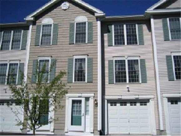 Property Photo: 15 Eastwood Way NH 03109