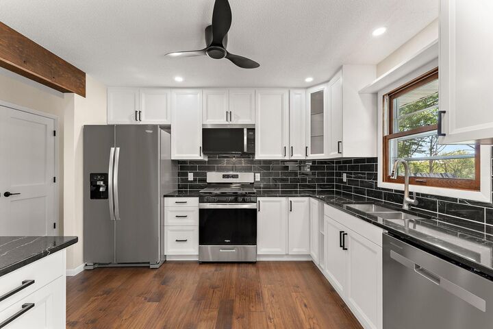 Property Photo: 18421 Country Squires Circle MN 55372