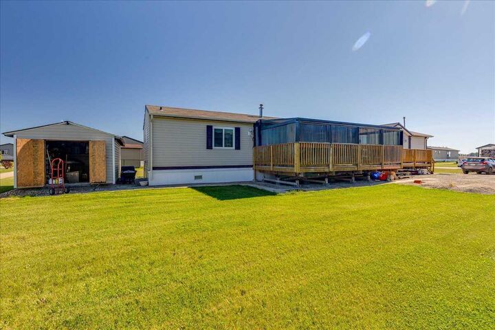 Property Photo:  15 Mackenzie Ranch Way 116  AB T4L 0B4 