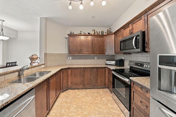 Property Photo:  6 Michener Boulevard 101  AB T4P 0M6 
