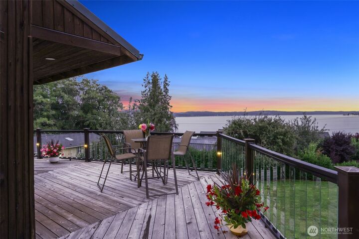 Property Photo:  605  Shine Road  WA 98365 