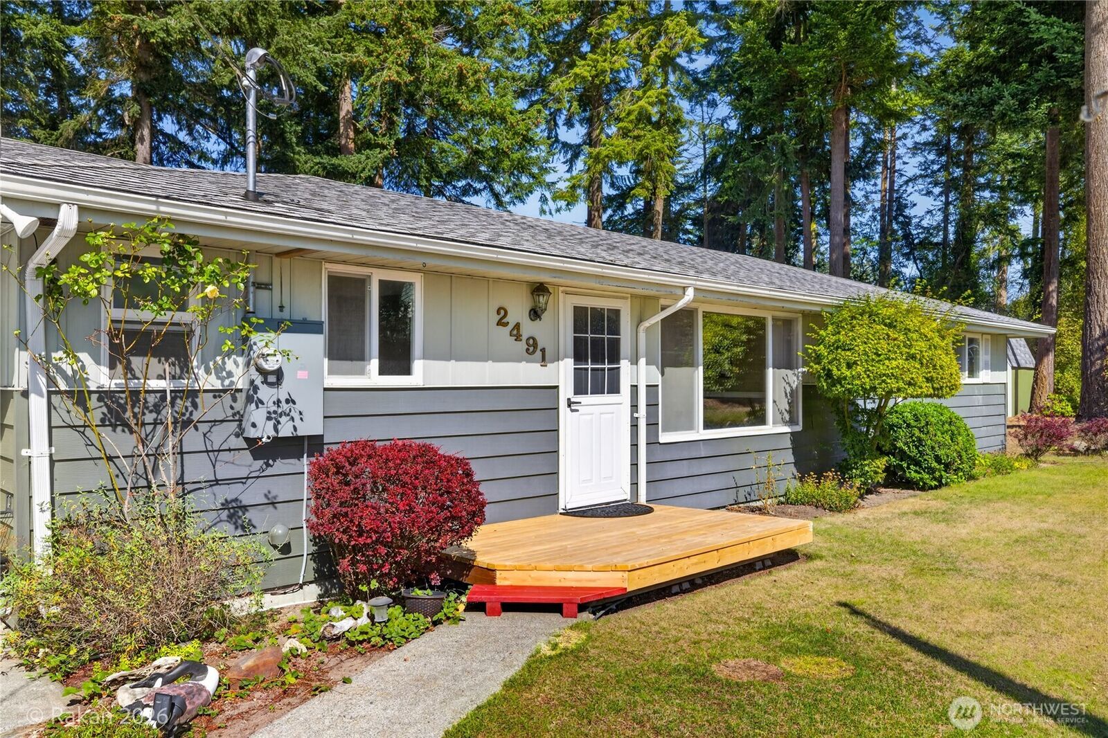 Property Photo: 2491 Carefree Place WA 98277