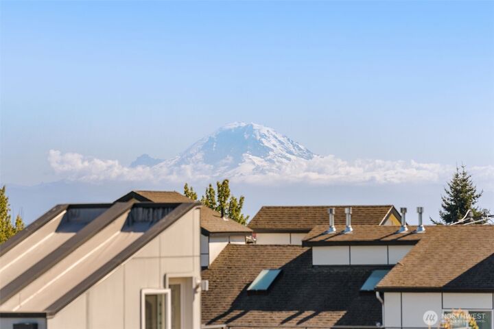 Property Photo: 104 -A 19th E WA 98112