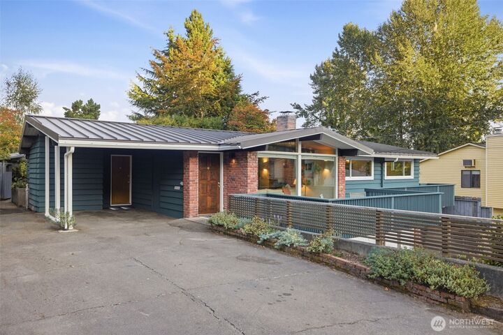 Property Photo:  5212  28th Avenue S  WA 98108 