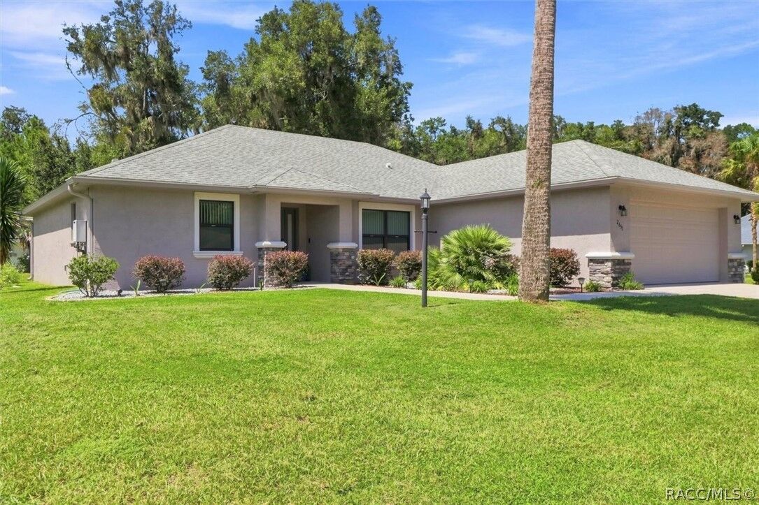Property Photo: 2651 E Maidstone Court FL 34442