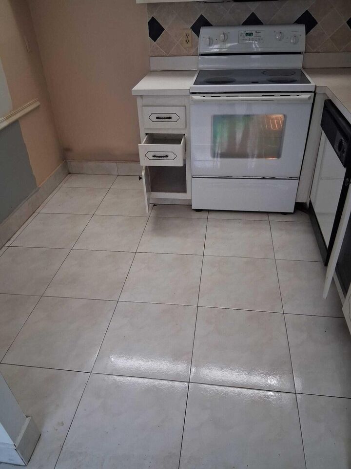 Property Photo: 390 Flanders I Drive I FL 33484