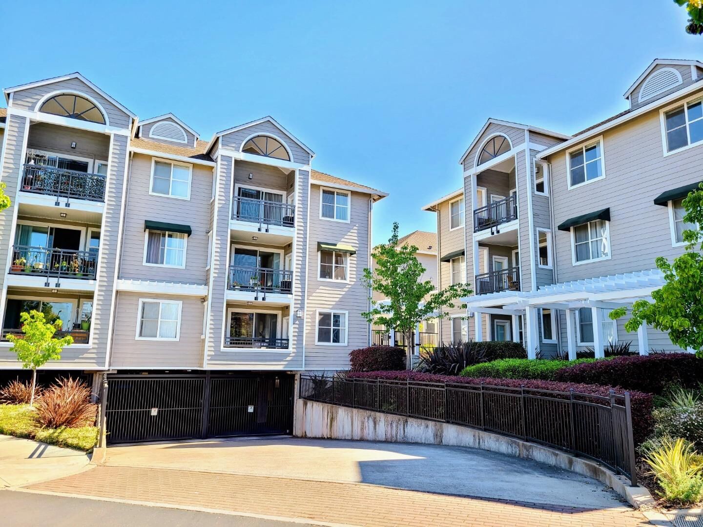 Property Photo:  1982 West Bayshore Road 216  CA 94303 