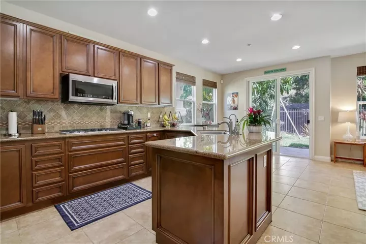 Property Photo: 1609 Vista Luna CA 92673