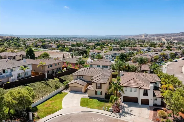 Property Photo:  1093 Meridian Court  CA 92057 