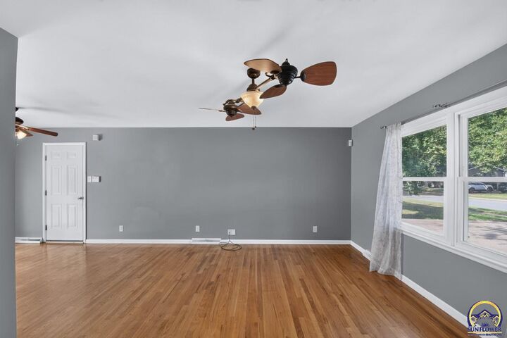 Property Photo:  5317 SW 24th St  KS 66614 