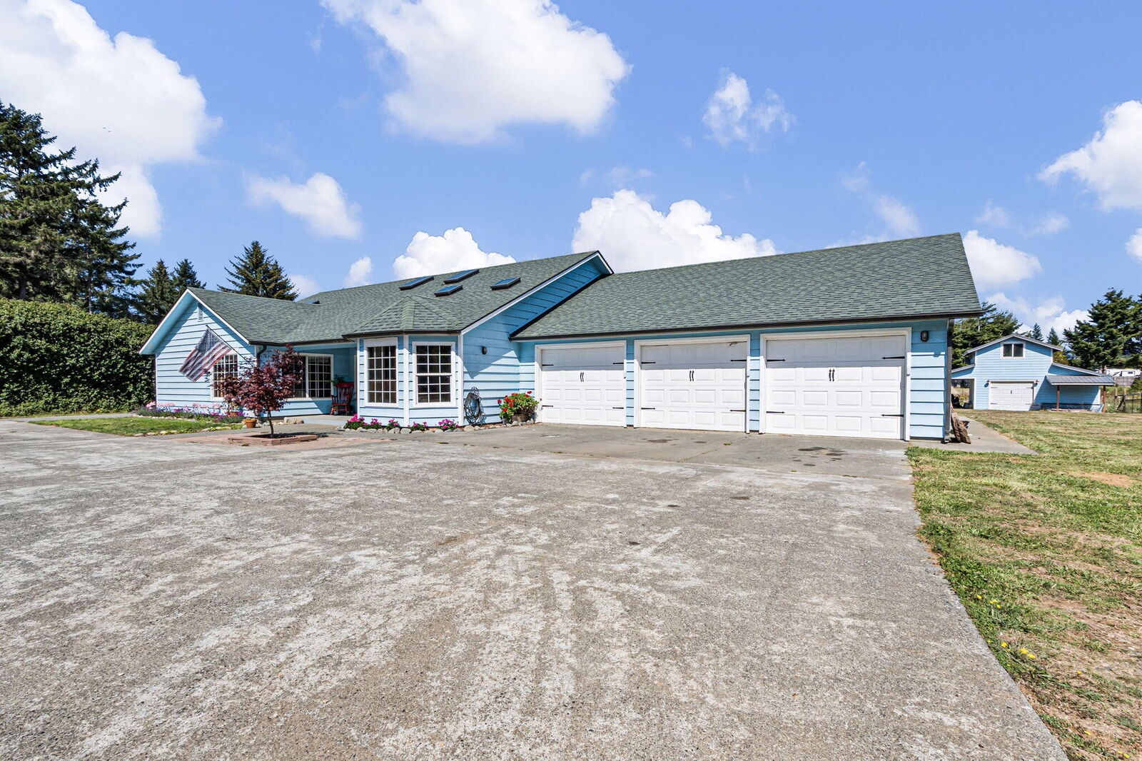 Property Photo:  125 Irene Lane  CA 95531 