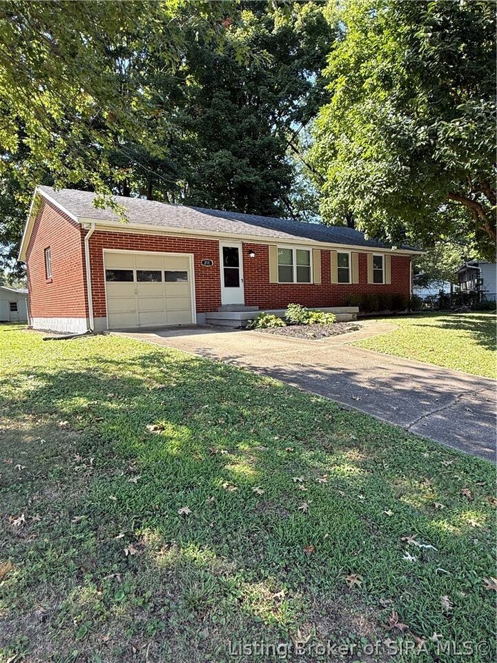 Property Photo: 211 Fairwood Drive IN 47130