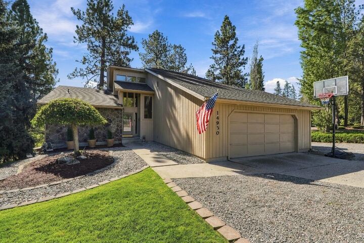 Property Photo: 14930 N Little Spokane Dr WA 99208