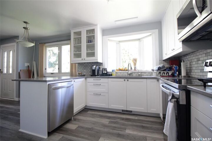 Property Photo:  1108 Bobolink Bay  SK S0A 3L0 