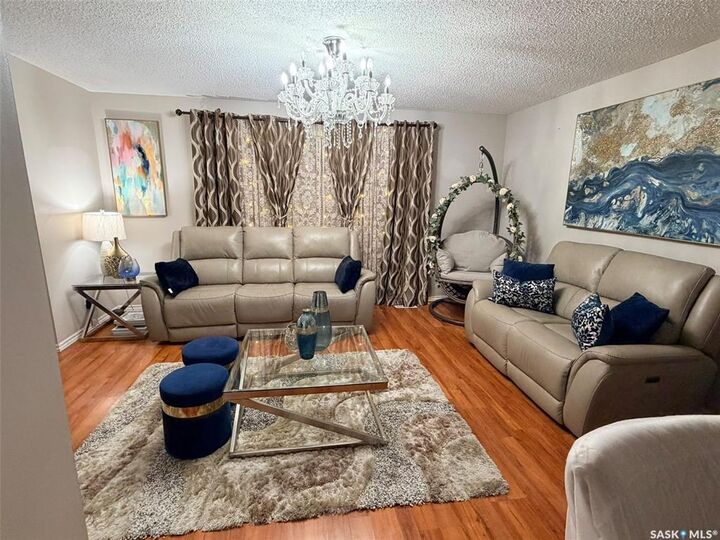 Property Photo:  455 Kingsmere Boulevard  SK S7J 3T9 