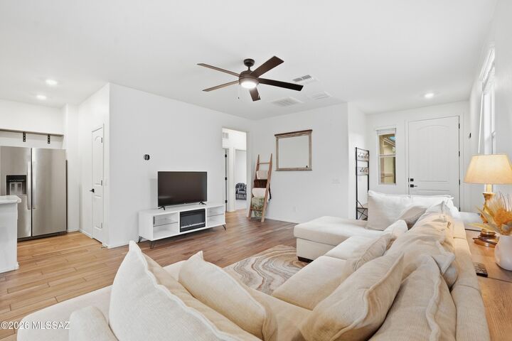 Property Photo:  10494 W Waveland Drive  AZ 85653 