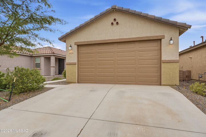 Property Photo:  10494 W Waveland Drive  AZ 85653 