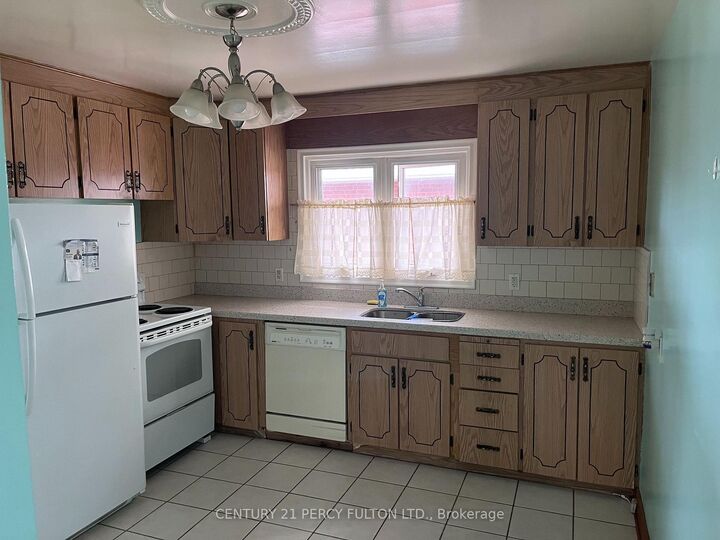 Property Photo:  41 Pachino Boulevard Main  ON M1R 4J6 