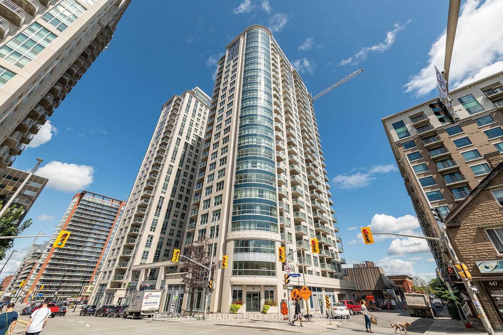 Property Photo:  195 Besserer Street 1602  ON K1N 0B6 
