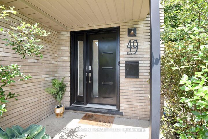 Property Photo:  49 Park Street E  ON L9H 1C9 