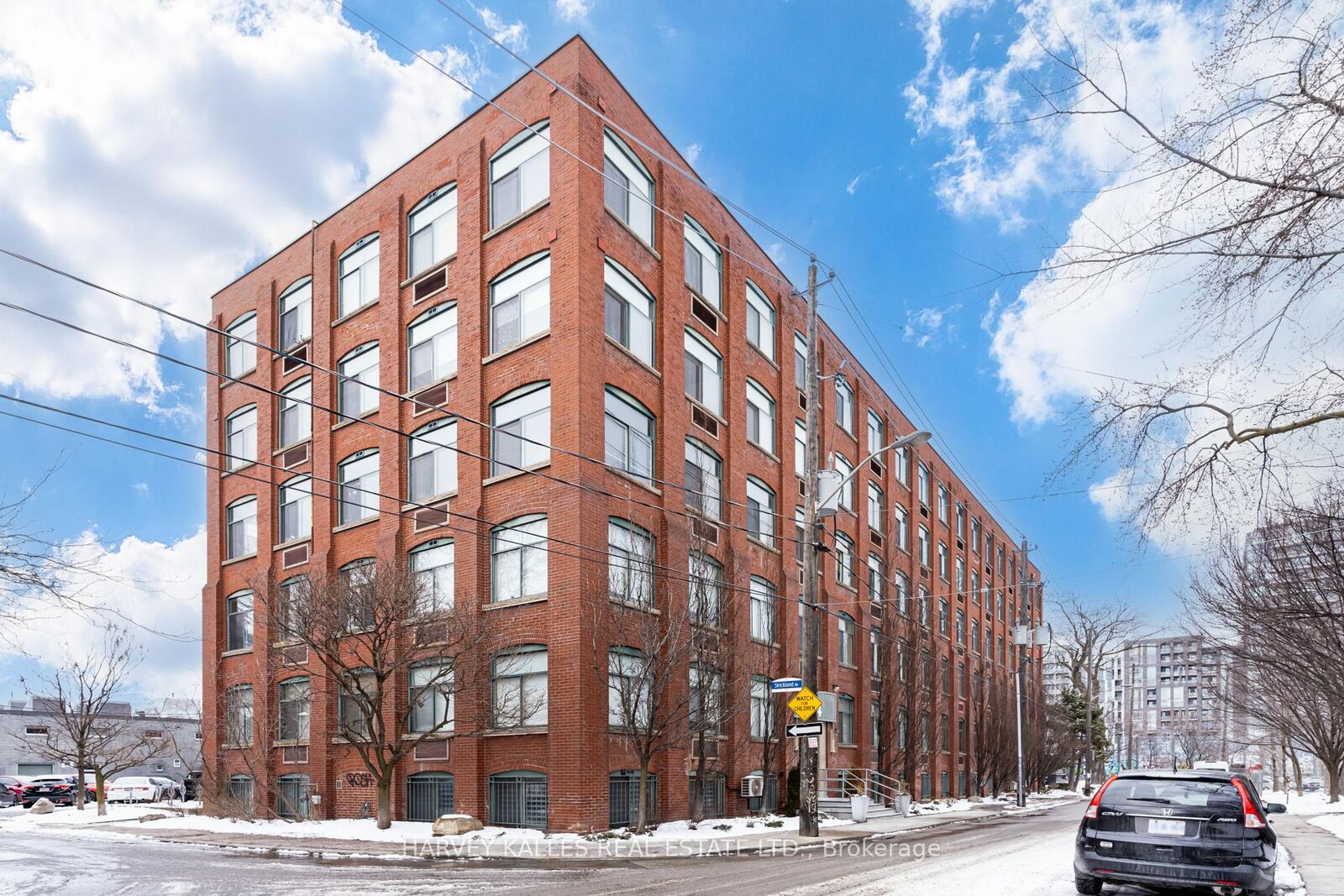 Property Photo:  24 Noble Street 304  ON M6K 2C8 