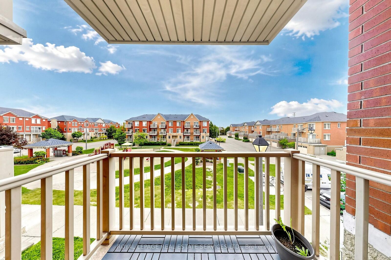 Property Photo:  5050 Intrepid Drive 49  ON L5M 0E6 