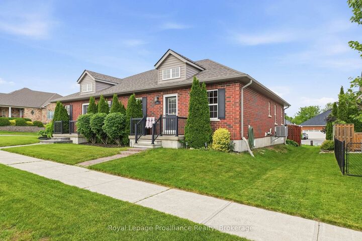 Property Photo:  23 Empire Boulevard  ON K0K 1H0 