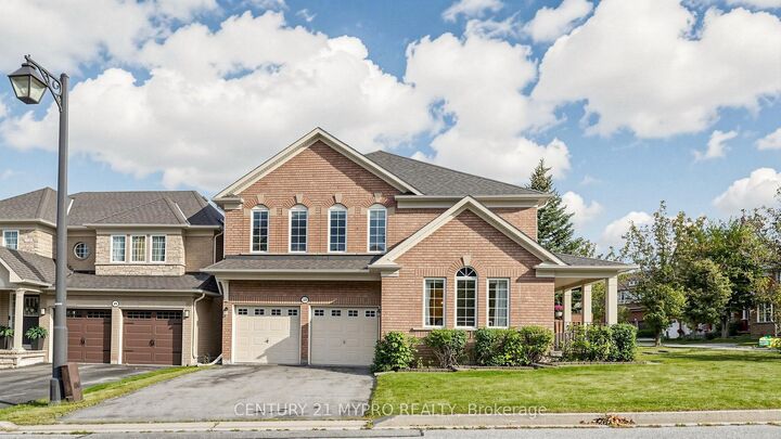 Property Photo:  50 Greenbank Drive  ON L4E 4C4 