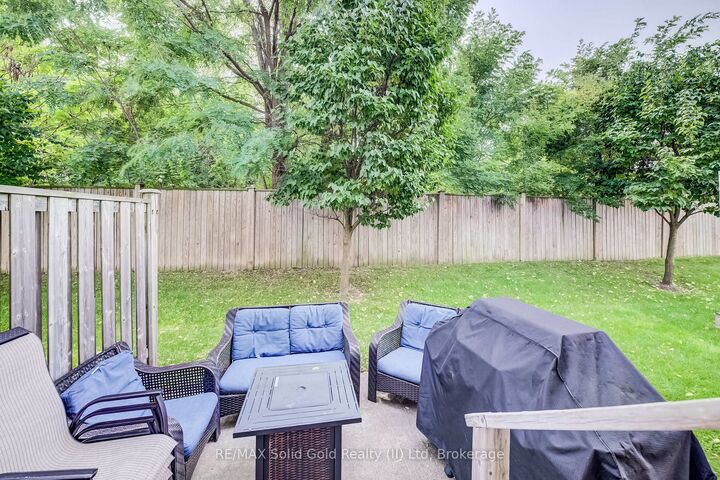 Property Photo:  105 Pinnacle Drive 18  ON N2P 1B8 