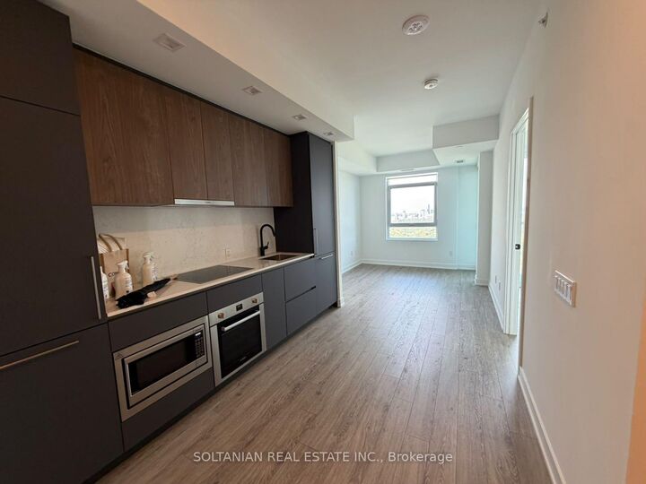 Property Photo:  609 Sherbourne Street 4806  ON M4X 0A4 