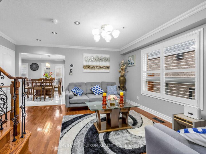 Property Photo:  15 Middlecote Drive  ON L1T 0A4 