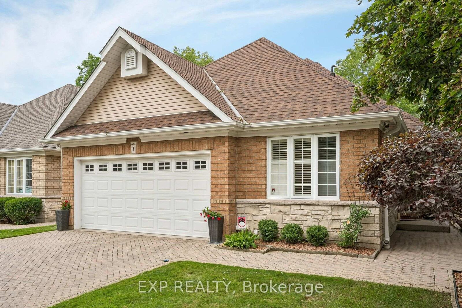 Property Photo:  152 Dufferin Avenue 8  ON N3T 4R3 