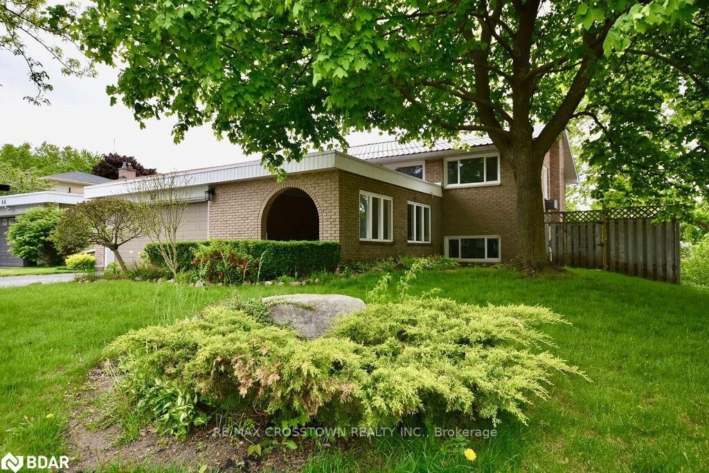 Property Photo:  64 Marshall Street  ON L4N 3S8 