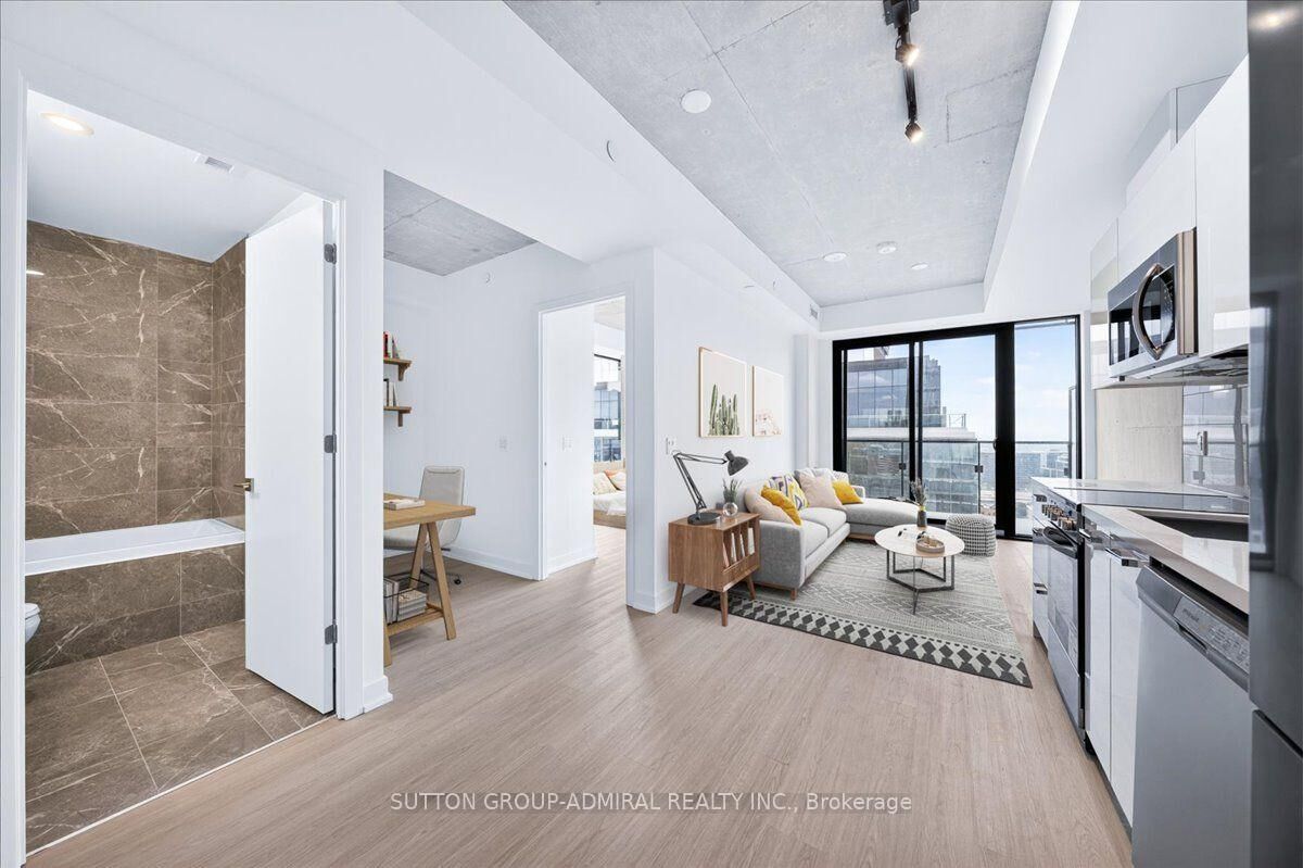 Property Photo:  284 King Street E 2202  ON M5A 1K4 