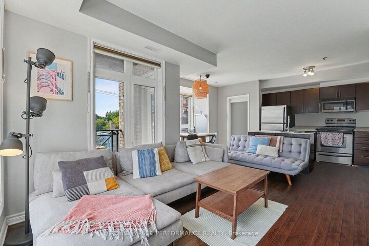 Property Photo:  429 Kent Street 417  ON K2P 1B5 