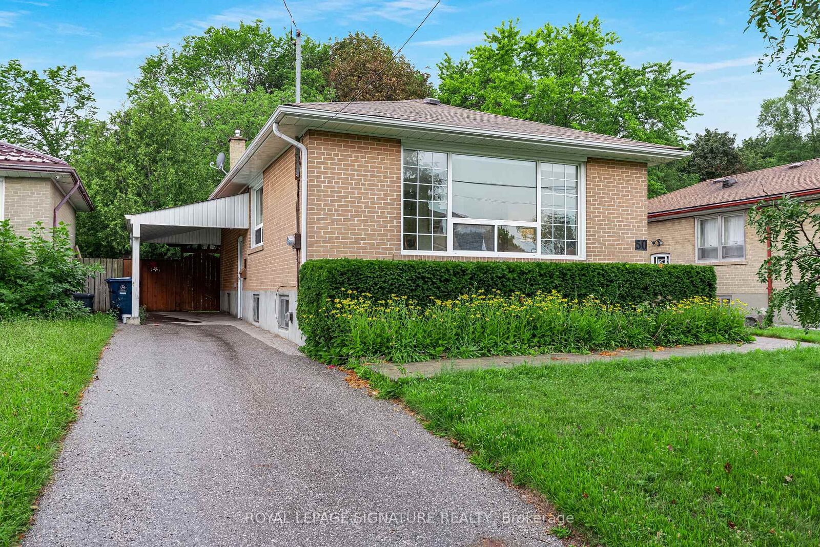 Property Photo:  50 Celeste Drive  ON M1E 2V1 