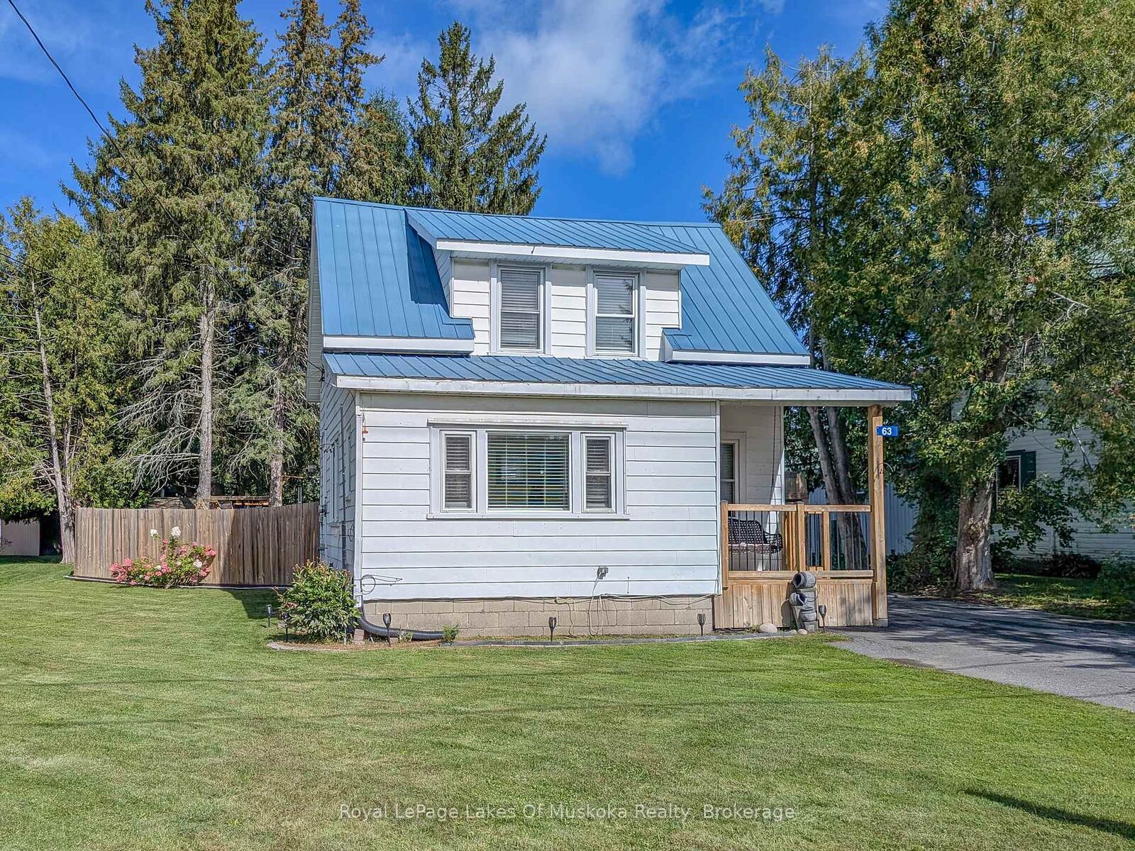 Property Photo:  63 Taylor Road  ON P1L 1J5 