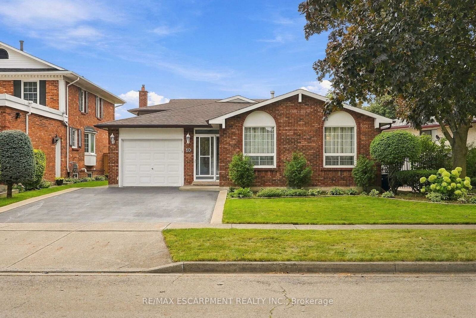 Property Photo:  10 Audubon Street N  ON L8J 1P7 