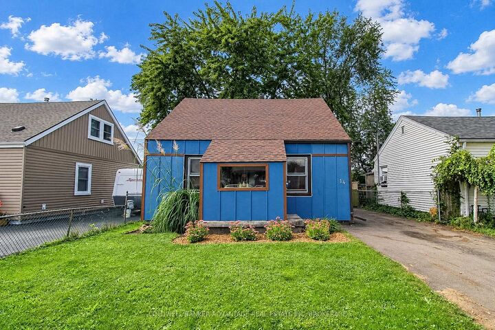 Property Photo:  14 Bishop Road  ON L3B 2V5 