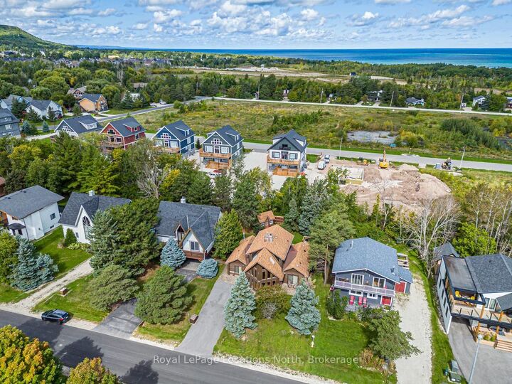Property Photo:  143 Settlers Way  ON L9Y 0L5 