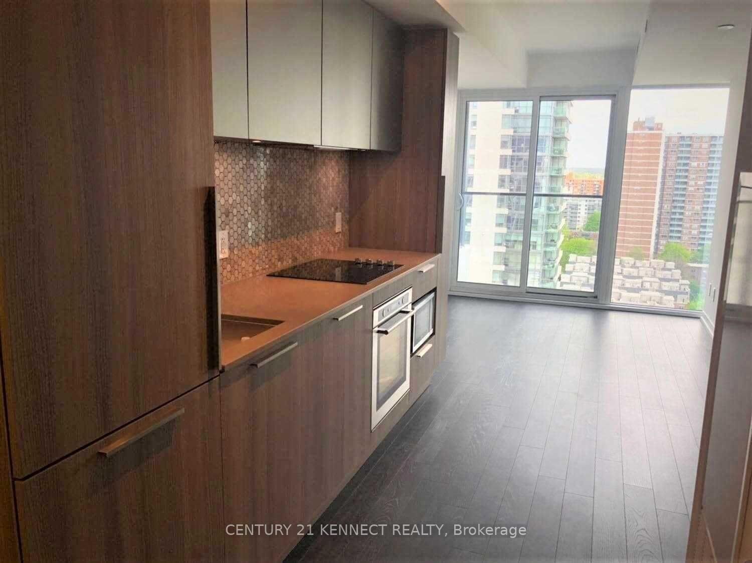 Property Photo:  85 Wood Street 1915  ON M4Y 0E8 