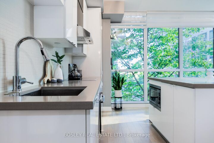 Property Photo:  60 Annie Craig Drive 215  ON M8V 0C8 