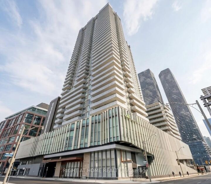 Property Photo: 20 Richardson Street 2807 ON M5A 0S6