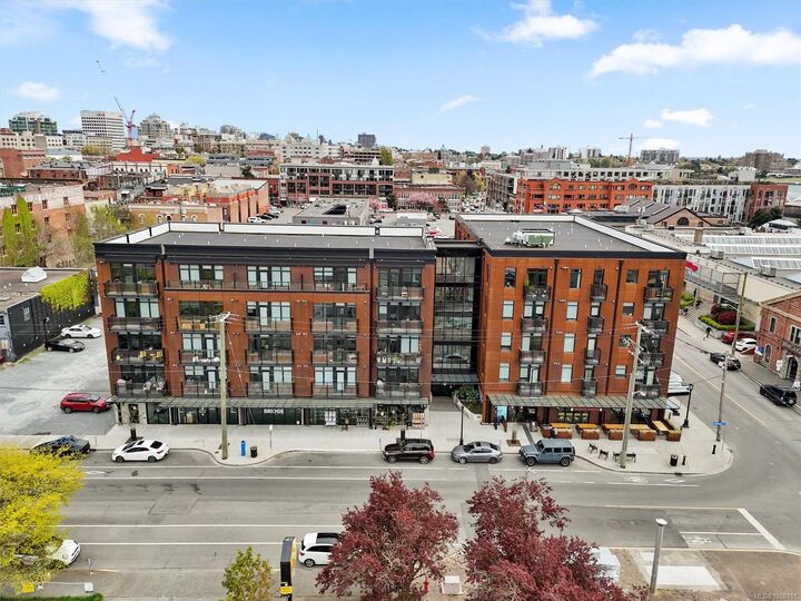 Property Photo:  515 Chatham St #305  BC V8T 0C8 
