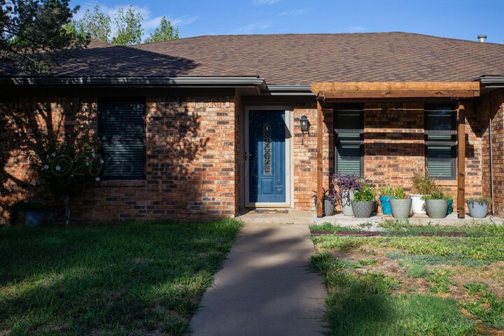 Property Photo:  4000 Oakhurst Drive  TX 79109-5024 