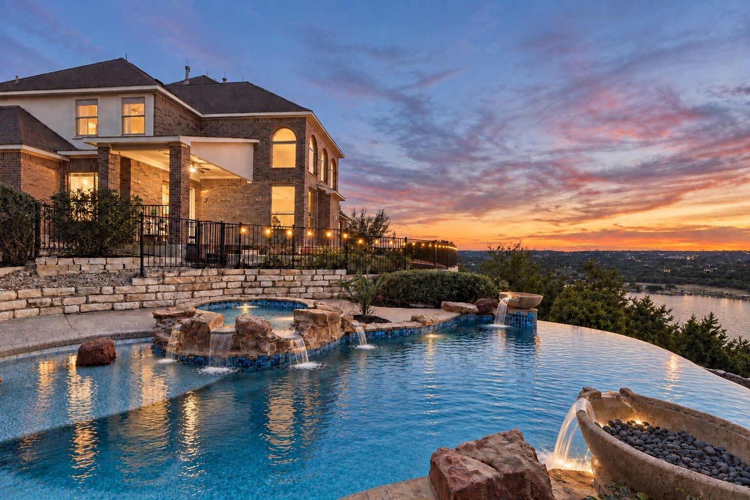 Property Photo: 2702 Lakehurst Road TX 78669